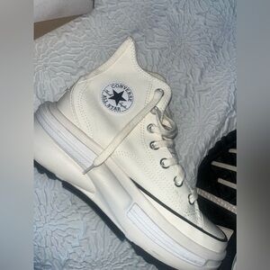 Converse Run Star Legacy CX Hi White. Size 6 Women.